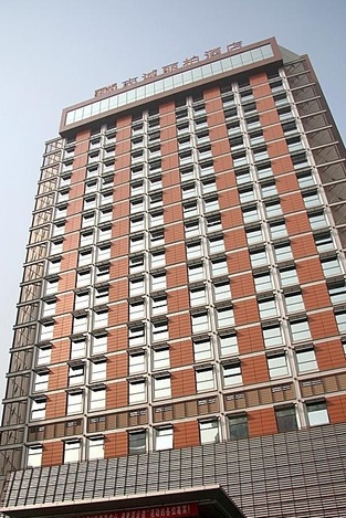 8.24�����������´�����������.��